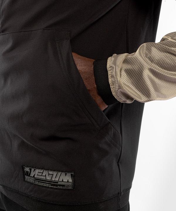 Image du produit Venum Laser XT Hoodie – Black/Sand (M)