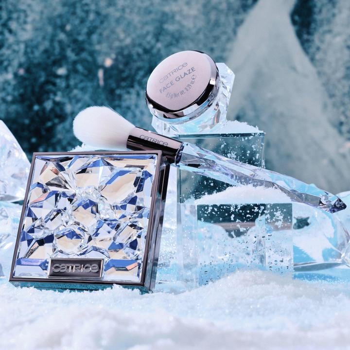 Actual product image Catrice Highlighter brush Arctic Illusion (Highlighter)