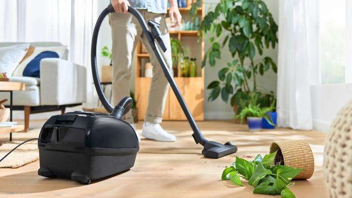 Produktbild Bosch Hausgeräte BGL38BA2H