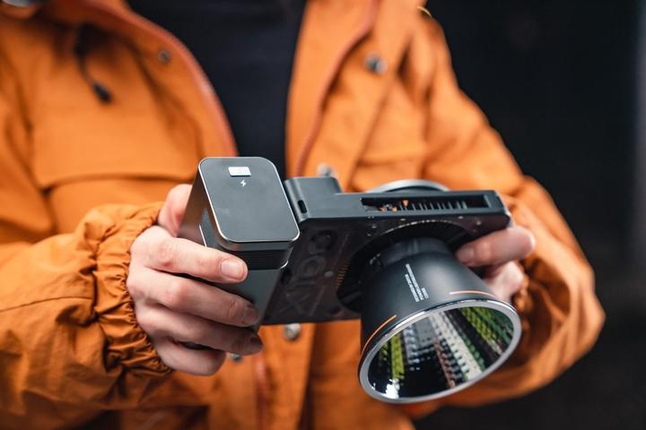 Image du produit Zhiyun Molus X100 Pro Black (éclairage de studio)