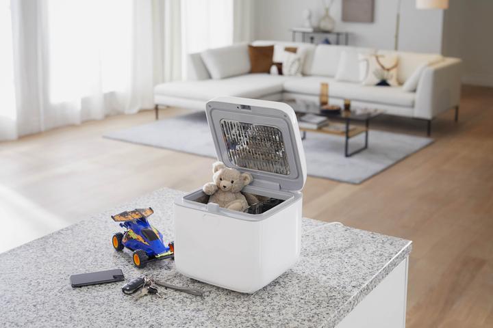 Actual product image Philips UV sterilization box