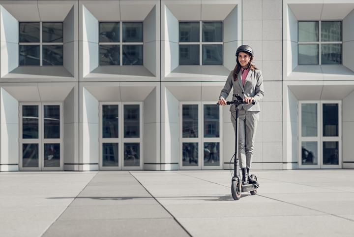 Immagine prodotto Segway-Ninebot KickScooter MAX G30 (25 km/h, 65 km, 350 W)