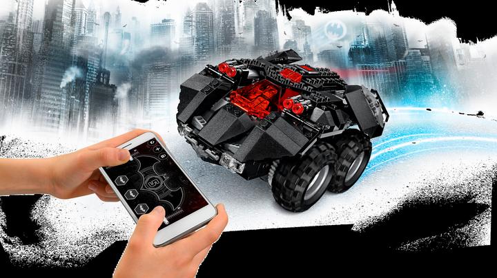 Produktbild LEGO App-Gesteuertes Batmobile (76112, LEGO DC)