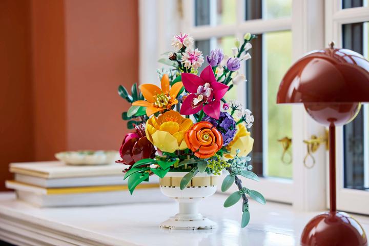 Immagine prodotto LEGO Composizione floreale (10345, LEGO Botanical, Set LEGO rari)