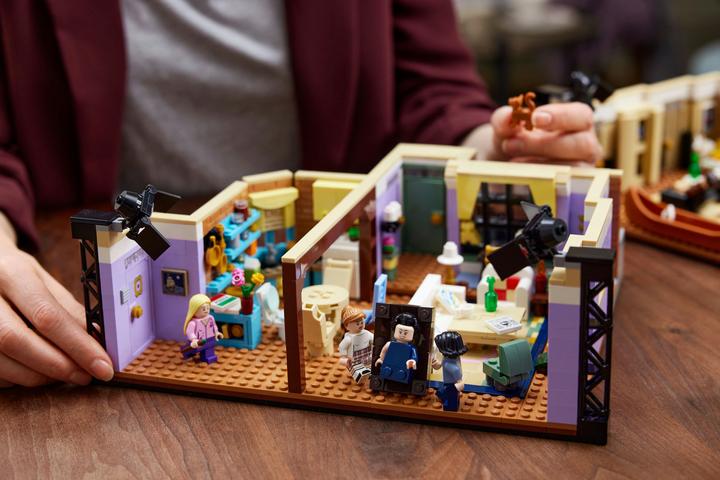 Immagine prodotto LEGO Amici Appartamenti (10292, LEGO Friends, Set LEGO rari)