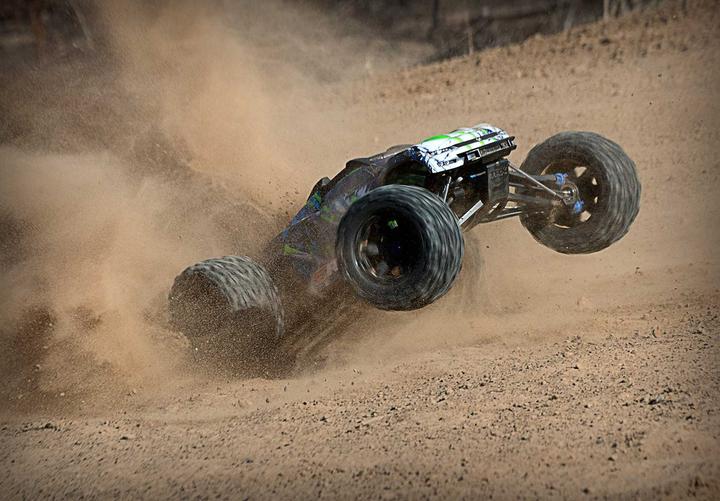Image du produit Traxxas E-Revo (RTR Prêt à fonctionner)