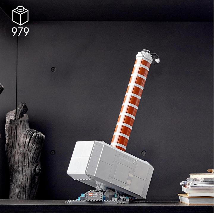 Actual product image LEGO Thor's hammer (76209, LEGO Rare Sets, LEGO Marvel)
