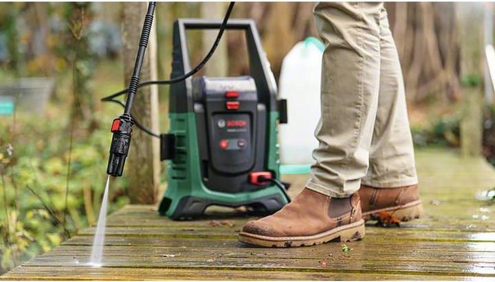 Actual product image Bosch Home & Garden BOSCH UniversalAquatak 36V-100 cordless high-pressure cleaner + accessories (Rechargeable battery operated)