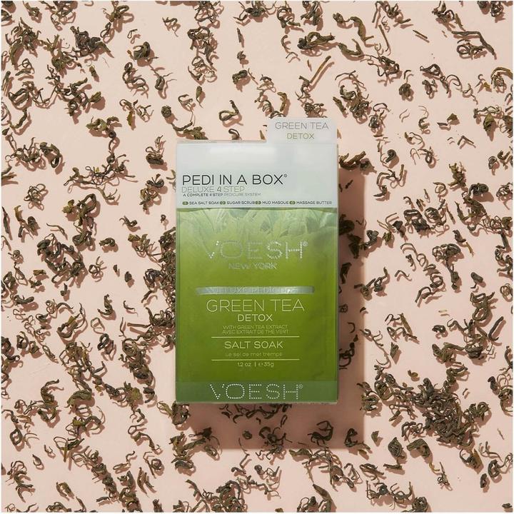Produktbild Voesh Pedi In A Box Deluxe 4 Step Green Tea (Fussbad, Fusscrème & Fussgel, Fussmaske)