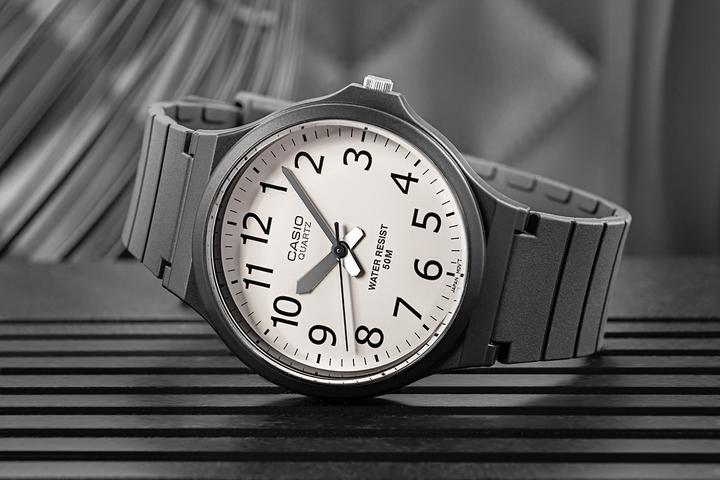 Actual product image Casio Collection (Sports watch, 43 mm)