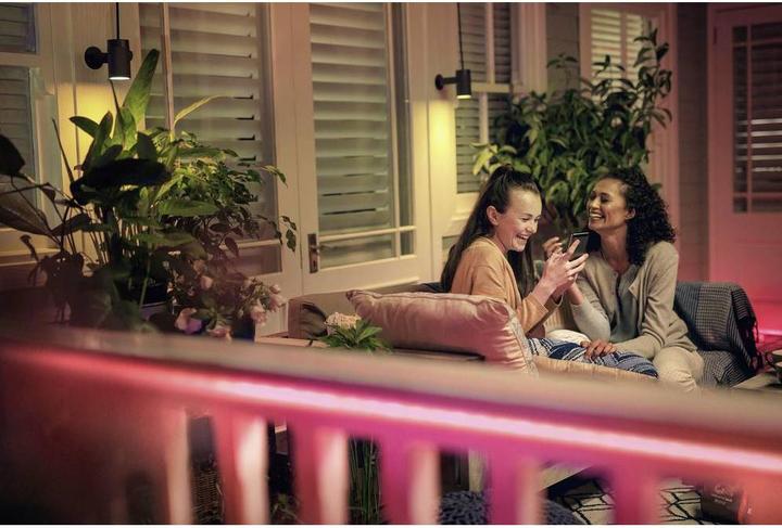 Produktbild Philips Hue Outdoor Lightstrip 5m DE-Stecker (Mehrfarbig, 500 cm, Outdoor)