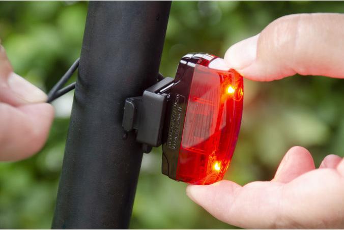 Actual product image CatEye Rapid Micro G TL-LD620G black/red