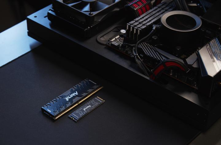 Produktbild Kingston FURY Renegade (4000 GB, M.2 2280)