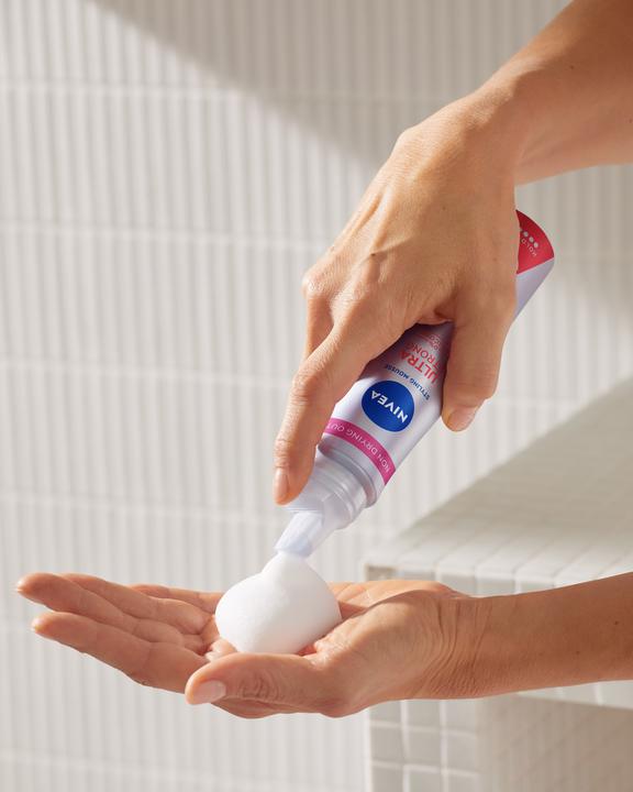 Immagine prodotto NIVEA Ultra Strong Styling Mousse DUO (300 ml, Agente schiumogeno)