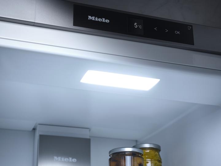 Actual product image Miele K 7747 D (294 l)
