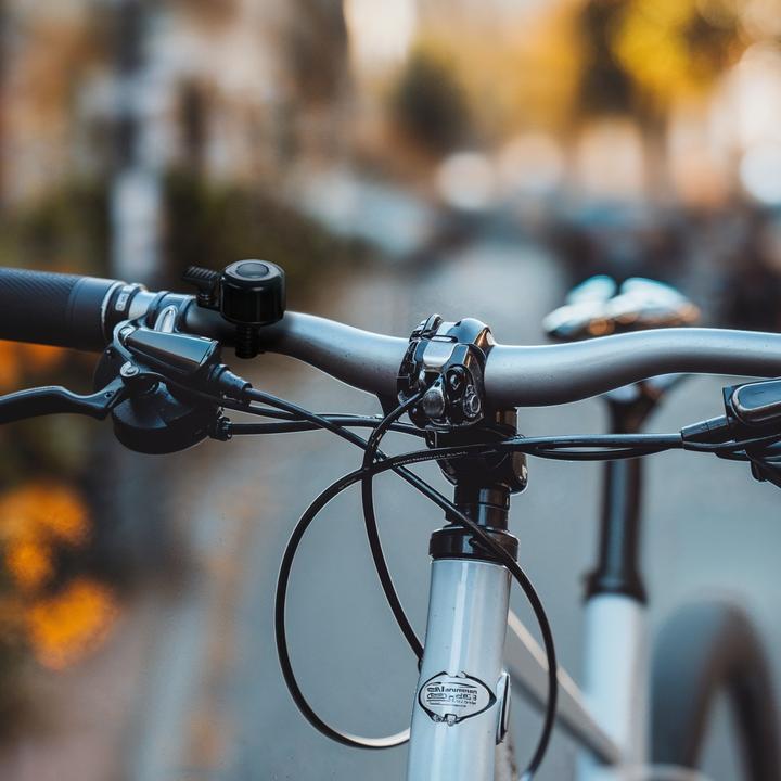 Immagine prodotto Hama Fahrradklingel, klein, leichte Miniglocke, ⌀ 3,5 cm, Schwarz