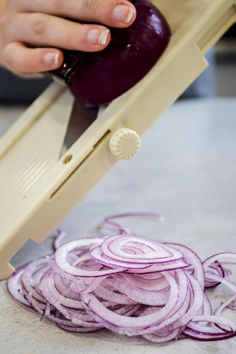 Produktbild Kitchen Craft Japanische Mandoline mit drei Klingen