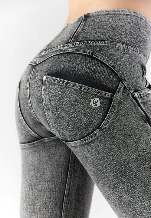 Actual product image Freddy WR.UP® SNUG Shaping Pants 7/8 WRUPSNUG14HF211 (XL)