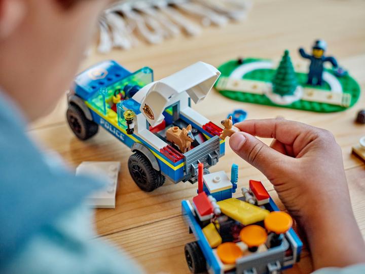 Immagine prodotto LEGO Addestramento mobile per cani poliziotto (60369, LEGO City)