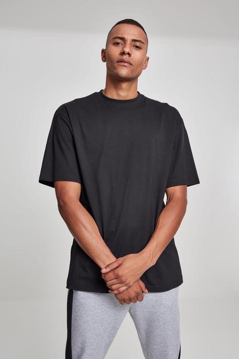 Actual product image Urban Classics Tall Tee (M)