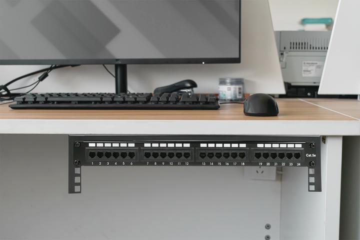 Produktbild Digitus 6HE Wandmontagerahmen, vertikal 283 x 504 x 151 mm, schwarz (10.87 HE, 19 Zoll Rack)