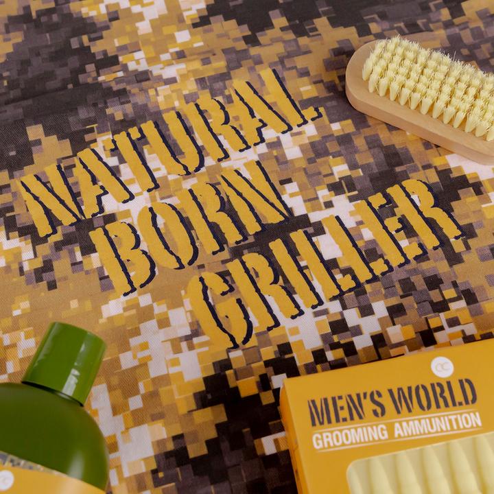 Produktbild Accentra Badeset MEN'S WORLD in Geschenkbox, inkl. 200ml Body Wash, 200g Seife in Munitionform, Holz-Nagelbür (Körperpflegeset)