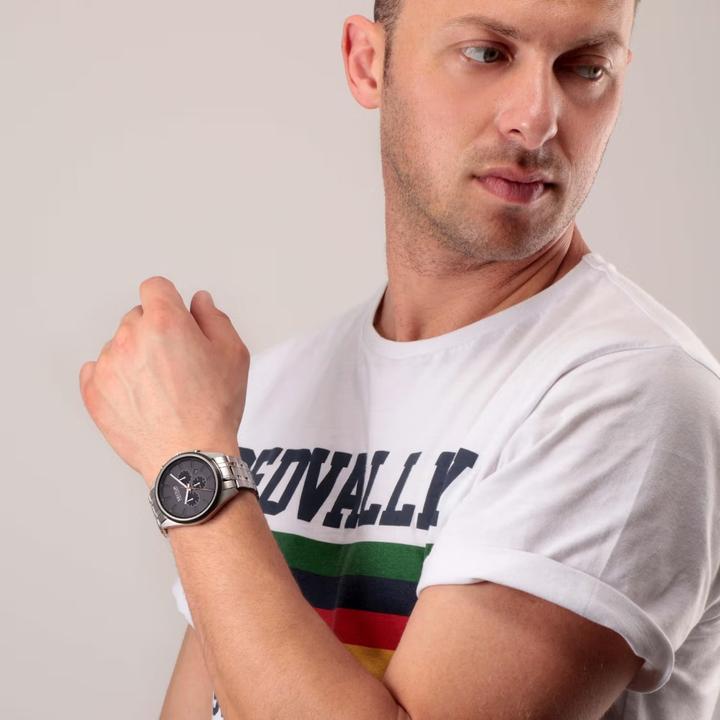 Actual product image Sector R3273991003 280 (Sports watch, Chronograph, 44 mm)