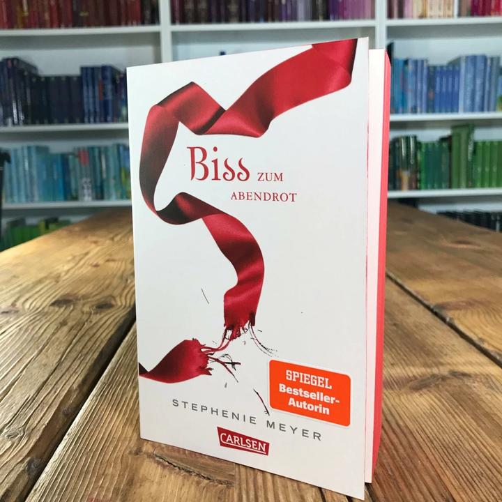 Immagine prodotto Morso al rosso della sera (Bella e Edward 3) (Stephenie Meyer, Tedesco)