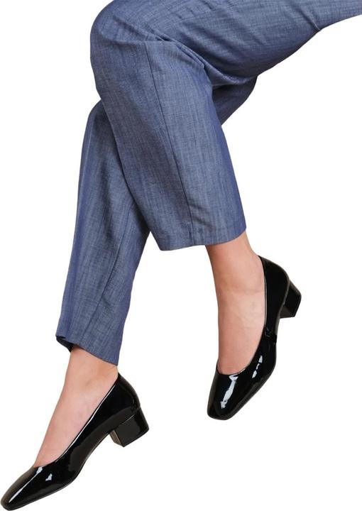 Actual product image Where's That From Womens/Ladies Seattle Wide Low Block Heel Court Shoes (38)
