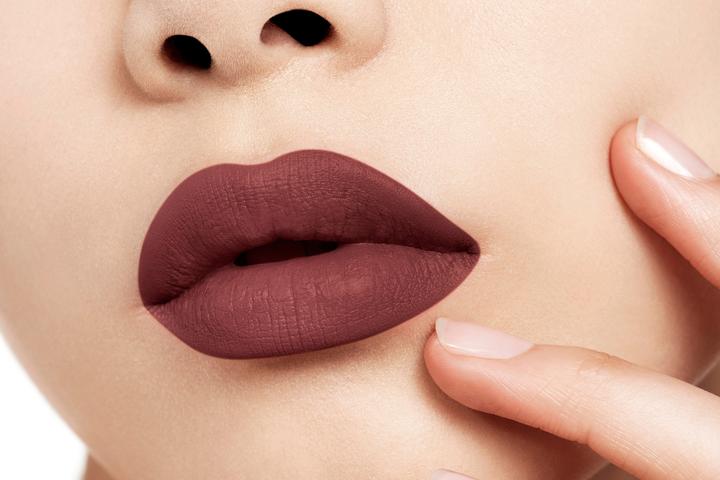 Actual product image Dior New Velvet (400, Nude Line)