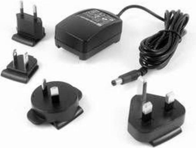 Immagine prodotto Phihong Alimentazione a spina Adattatore commutabile AC/DC 12V dc / 1.67A, 20W, 1 Regolato