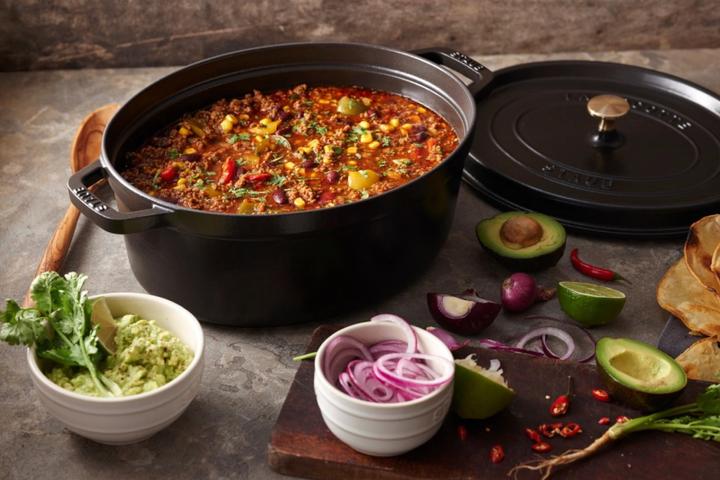 Actual product image Staub Cocotte (33 cm, Casserole + Stewpot, Cast iron, Enamel)