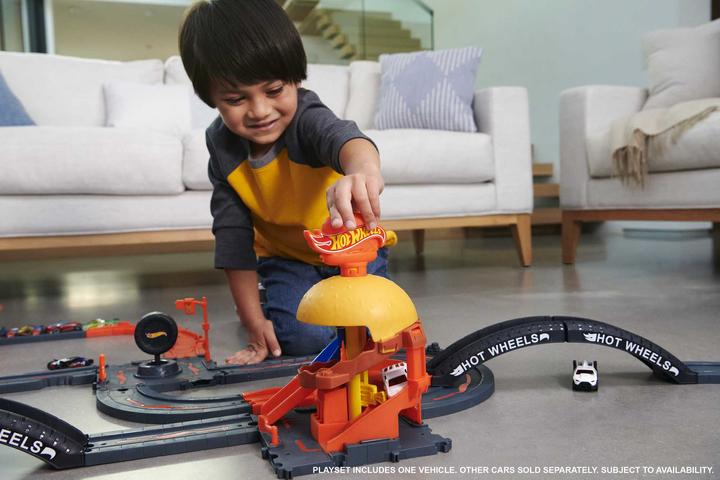 Actual product image Hot Wheels City Downtown Track Set Assortment