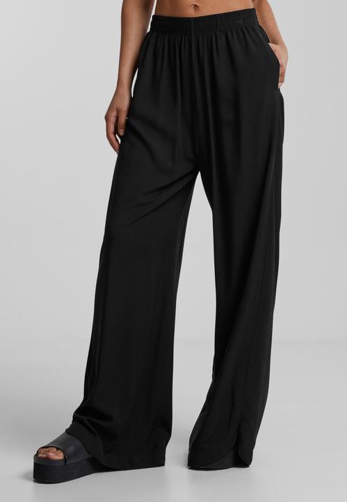 Immagine prodotto Urban Classics Pantaloni a gamba larga in viscosa da donna - 70747 (4XL)