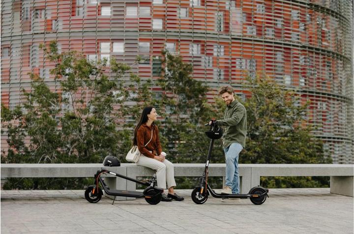 Actual product image Segway-Ninebot F2 Pro D (20 km/h, 55 km, 450 W)