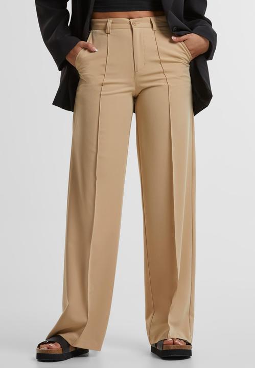 Actual product image Urban Classics Ladies Wide Pleated Pants - 139273 (30)
