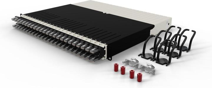 Productafbeelding PATCHBOX één / 8RU / Cat 6A, UTP, 0,8 m, zwart (U/UTP, CAT6a, 0.80 m)