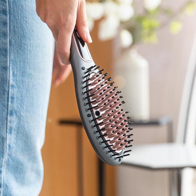 Produktbild Cecotec Bamba InstantCare 800 Travel Brush 26W Turmaline Ceramic Coating 190º LED Display 1100 Smooth Brush