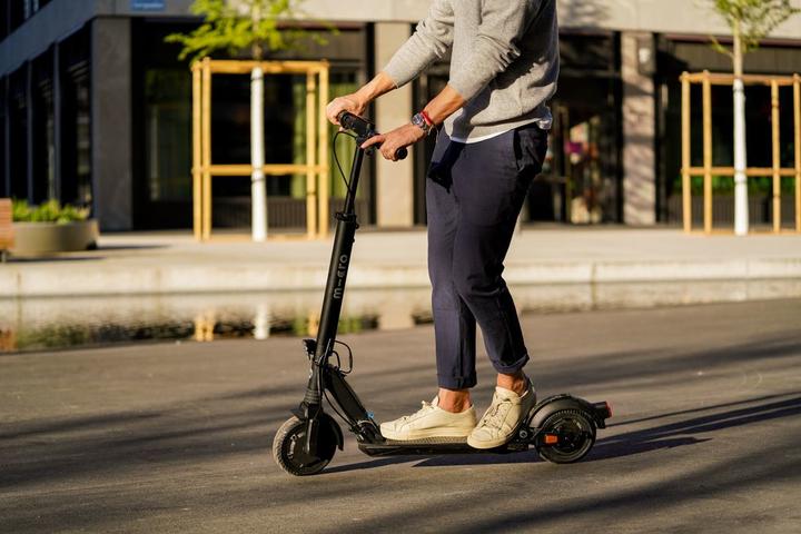 Immagine prodotto Micro Esploratore (20 km/h, 30 km, 500 W)
