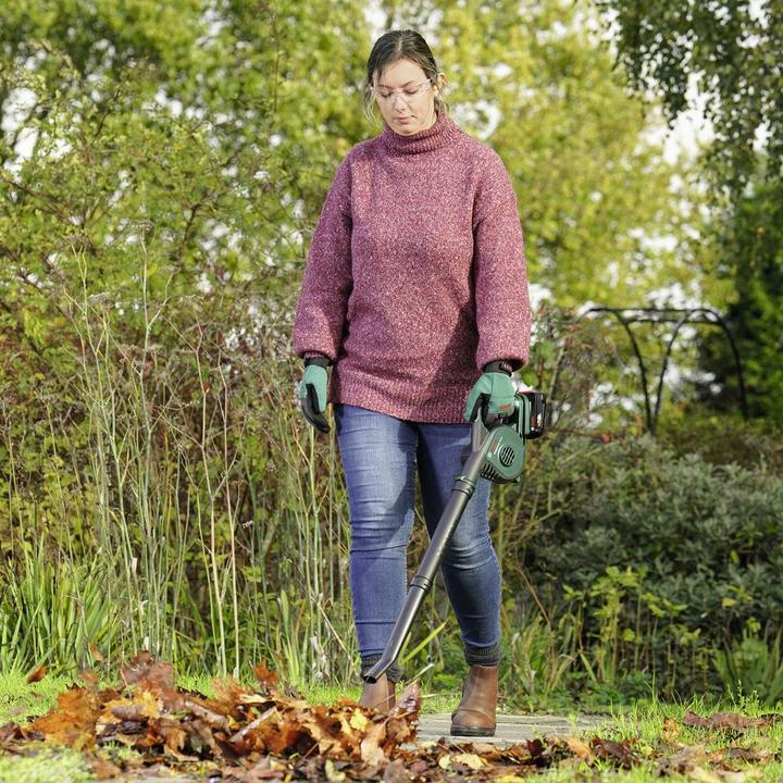 Actual product image Bosch Home & Garden UniversalLeafBlower 18V-130 (Rechargeable battery operated, Leaf blower)