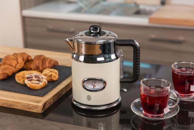 Produktbild Russell Hobbs Retro (1.70 l)