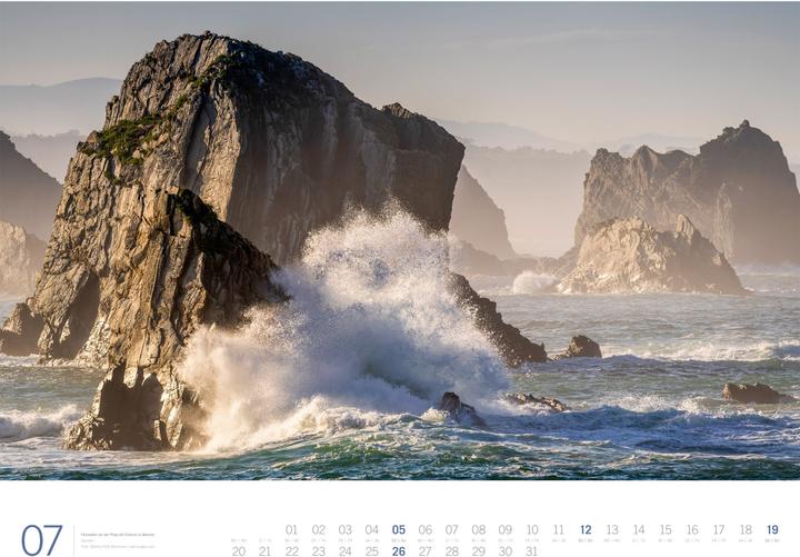 Actual product image Planet Earth - Gallery Kalender 2026 (66 x 50 cm, Hardcover, German, English)