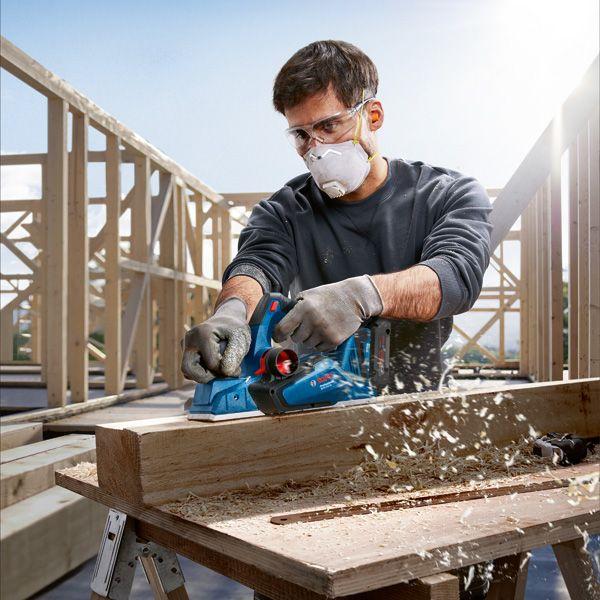 Actual product image Bosch Professional Cordless planer GHO 18V-26, in box