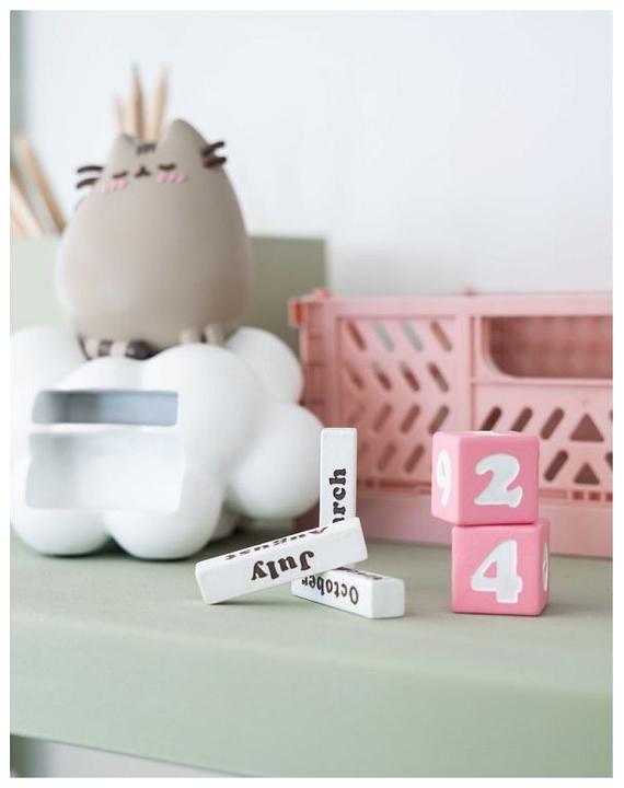 Image du produit NoName PUSHEEN - Calendrier Perpétuel 3D en Résine - '10x12x13cm (10 x 13 cm, Couverture rigide)