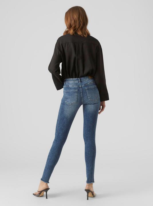 Produktbild Vero Moda VMSEVEN Slim Fit Mid Rise Jeans (XS)