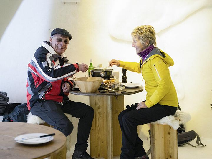 Actual product image Smartbox Visite d'igloo, raquettes et fondue pour 2 à Gstaad (2 pers.)