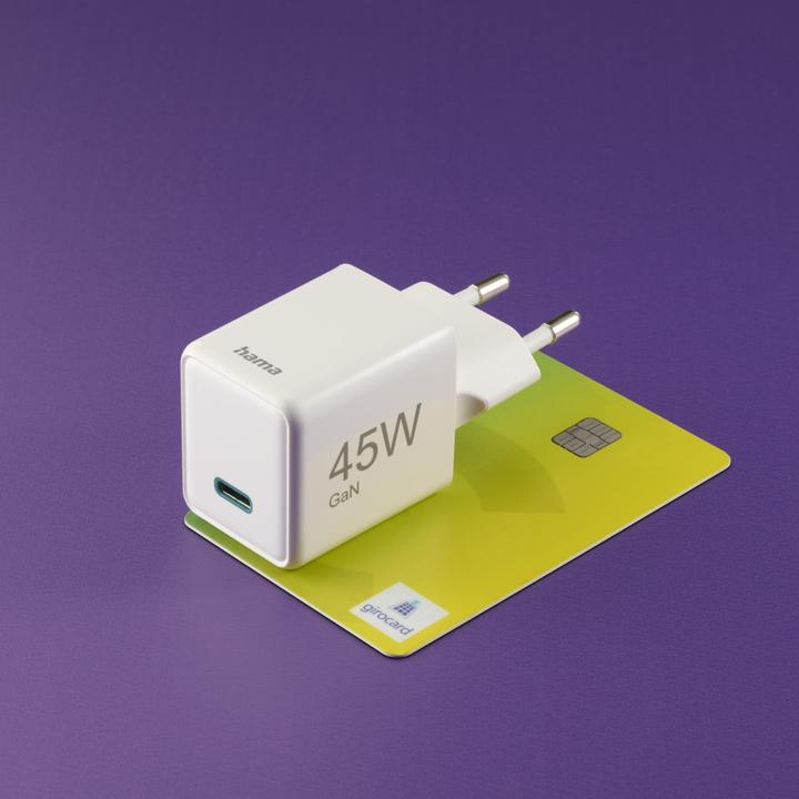 Actual product image Hama Fast charger, USB-C, PD/QC/GaN, super mini charger, 45 W, white (45 W)