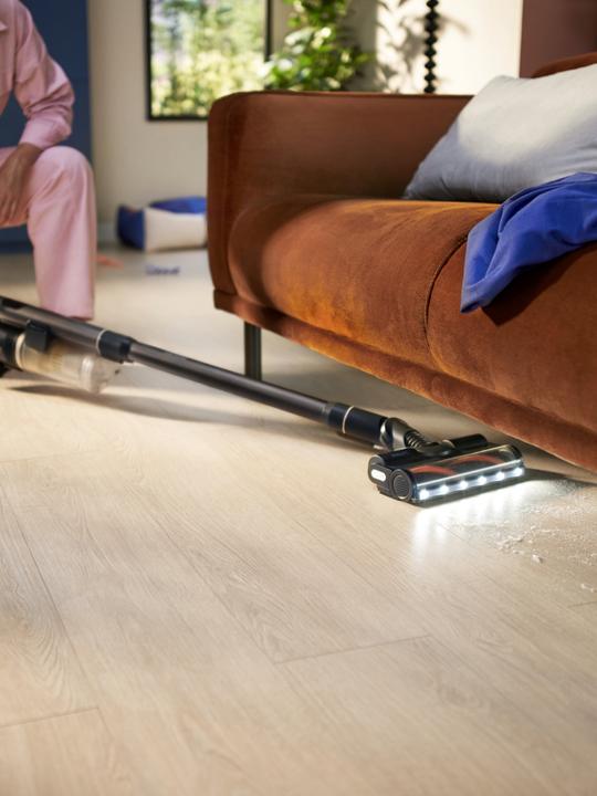 Actual product image Philips 8000 Series XC8057/01