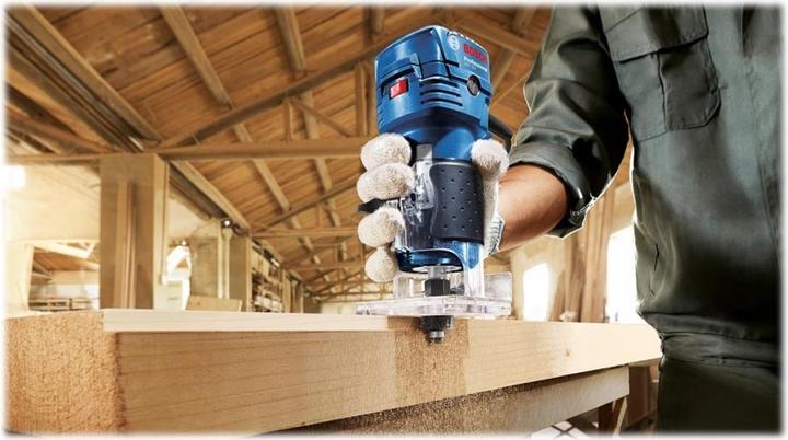 Produktbild Bosch Professional GKF 550