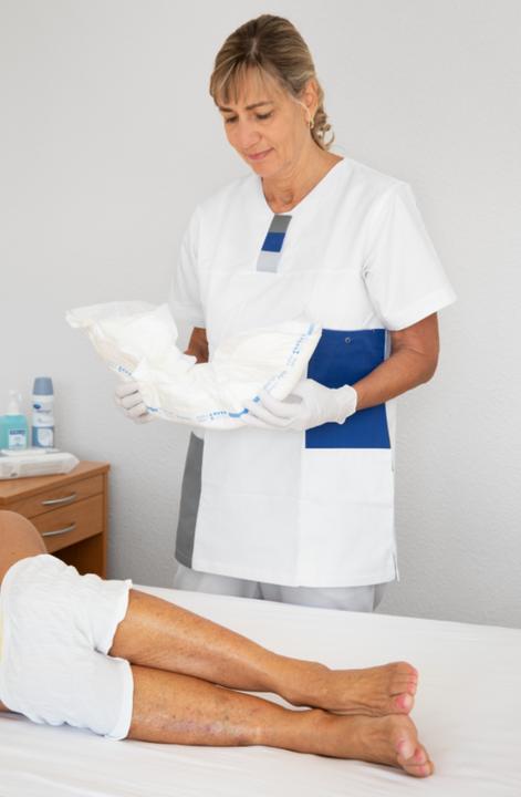 Actual product image MoliCare Form maxi incontinence pad (14 x, Large)